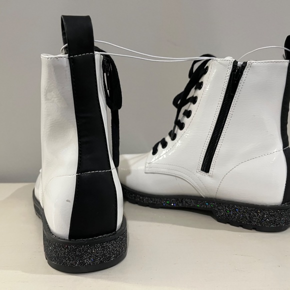 MIA Giuletta Glitter Sole Boot (Little Kid & Big Kid) - Picture 4 of 5